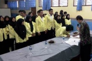 Prosesi pelantikan pengurus PBio Uniku